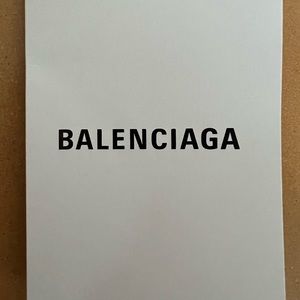 BALENCIAGA OVERSIZED UNIFIT TSHIRT